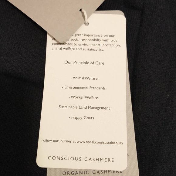 Organic Cashmere Vest - Picture 4 of 6